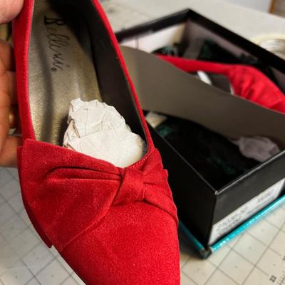 HEELS, HOT! Red, Charcoal and Patten Light Grey