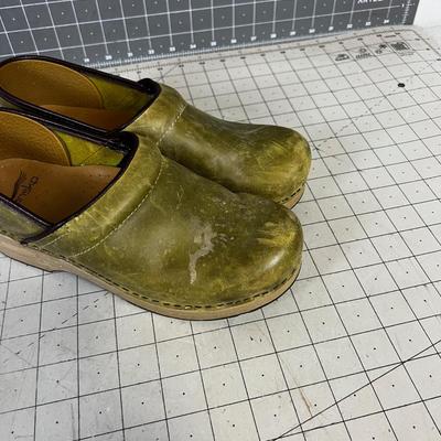 DANSKO Euro Clogs, Olive Green