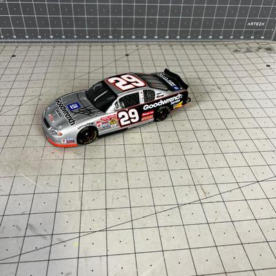 GOOD WRENCH No. 29 GM  Kevin Harvick