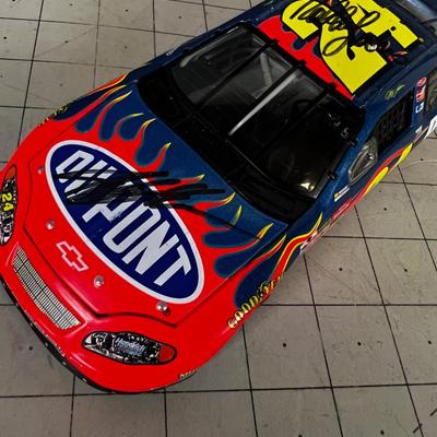 DUPONT with 2 Signatures No. 24 Jeff Gordan 