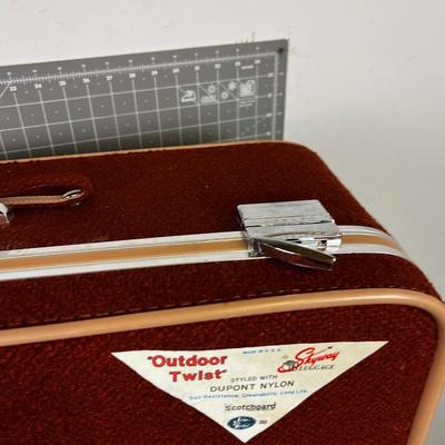 VINTAGE Mid Century SKY WAY Luggage Suite Case, Burnt Red Orange TWEED! WOW!!!