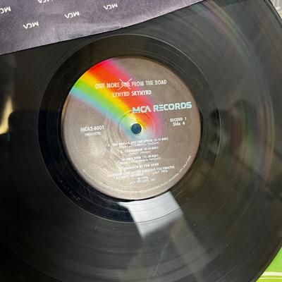 RECORD: Lynyrd Skynyrd, One More from The Road