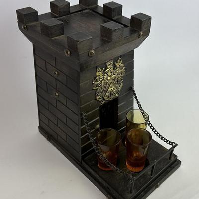  GOTHIC MEDIEVAL CASTLE DECANTER SET