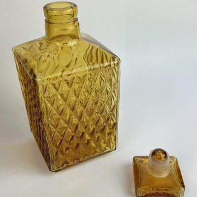  GOTHIC MEDIEVAL CASTLE DECANTER SET