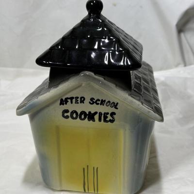  AMERICAN BISQUE AFTER SCHOOL COOKIES JAR 741