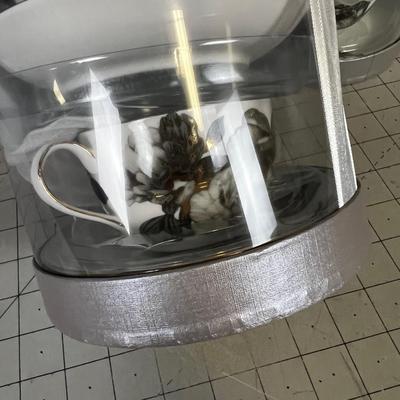 4 NEW Black / Gold / Silver Tea Cup NEW 