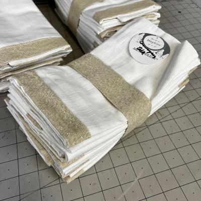 LOT of NEW Linen Gold Edge NEW napkins
