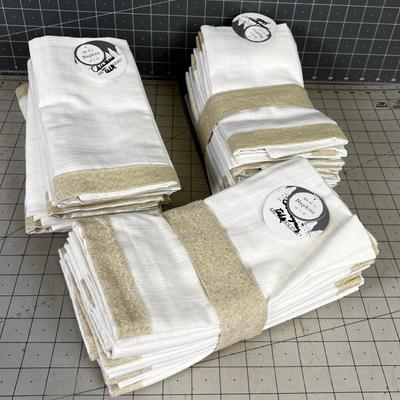 LOT of NEW Linen Gold Edge NEW napkins
