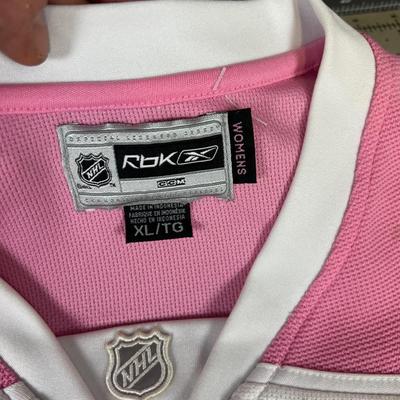 NHL San Jose Sharks Signed Jersey from Joe Thornton