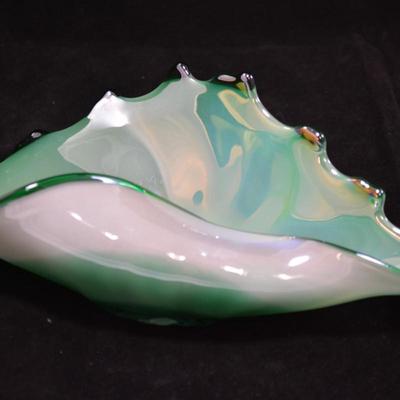 Beautiful MURANO Art Glass Shell 9x5x3