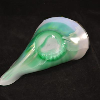 Beautiful MURANO Art Glass Shell 9x5x3