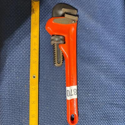 Pipe wrench