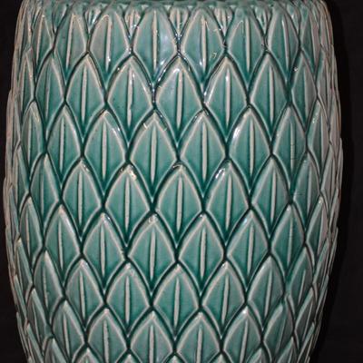 Large Ceramic 20th Century Green Leaf Garden Stool 20x15