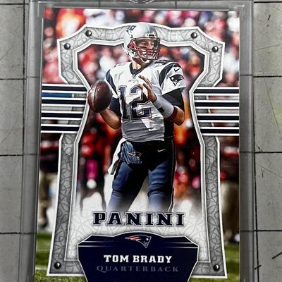 Collectible Sports Cards: Tom Brady 2017 Panini 