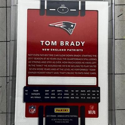 Collectible Sports Cards:  Tom Brady 2017 Panini 