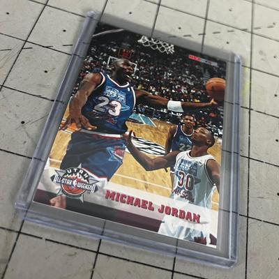 Collectible Sports Cards: Michael Jordan 1993 NBA Allstar Weekend SKYBOX Card