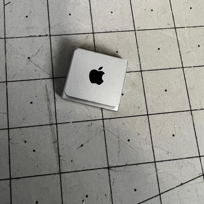 IPOD A1373 SHUFFLE 