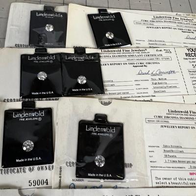 (9)  2 karat Cubic Zirconia 