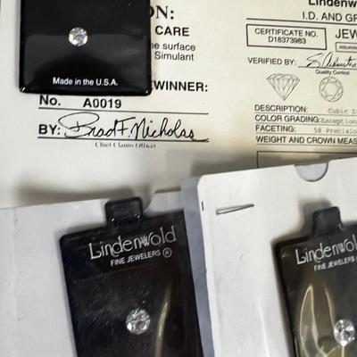 (12) 1 Karat Cubic Zirconia 