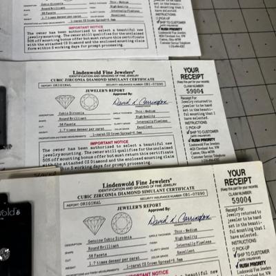 (12) 1 Karat Cubic Zirconia 