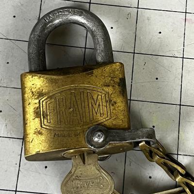 1 Pad Lock with 2 Keys 