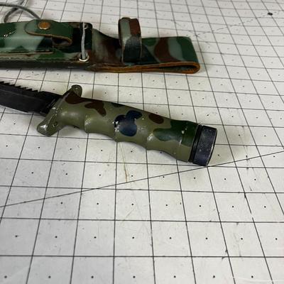 Explorer CAMO Wilderness Knife W/ Sheath 