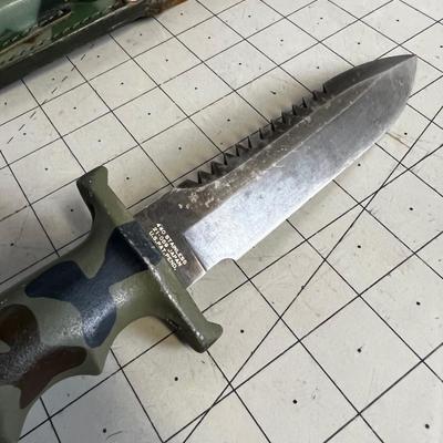 Explorer CAMO Wilderness Knife W/ Sheath 