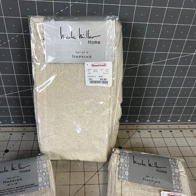 Nicole Miller NEW 3 Sets of Four Napkins, Silver Herringbone Sparkle 