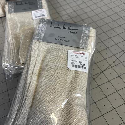 Nicole Miller NEW 3 Sets of Four Napkins, Silver Herringbone Sparkle 