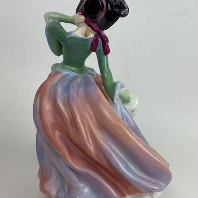 ROYAL DOULTON AUTUMN BREEZES HN1911 BONE CHINA FIGURINE 