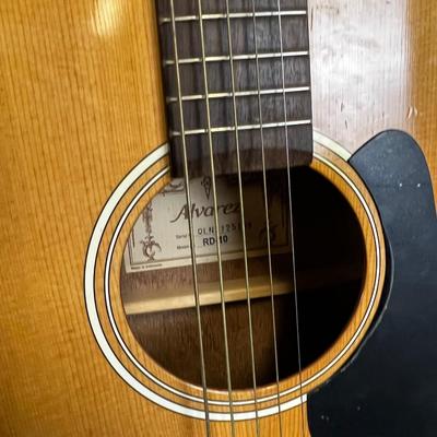 Guitar ALVEREZ Acoustic Model RD-10 