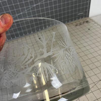 Pinecone Etched Glass Serving Bowl 