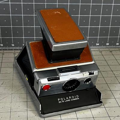 Polaroid SX70 Land Camera 