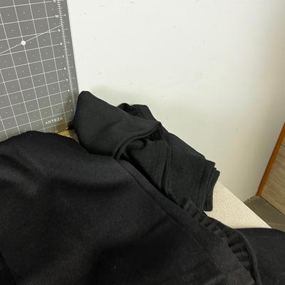 St John Sweater Suit Size 14 