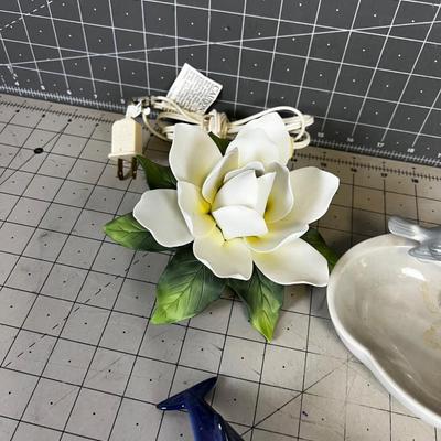 Decorative Ceramic Items: Flowers, Birds 