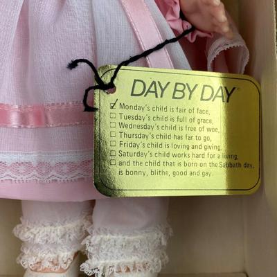  vintage EFFANBEE DAY BY DAY MONDAY'S CHILD DOLL 1401 