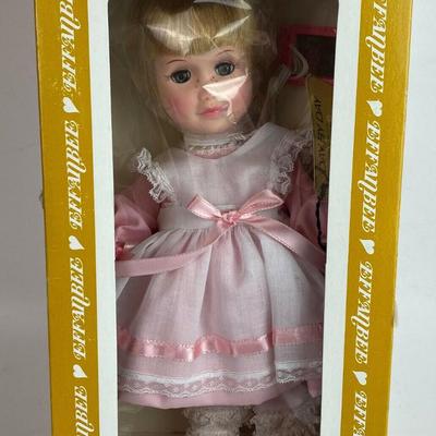  vintage EFFANBEE DAY BY DAY MONDAY'S CHILD DOLL 1401 