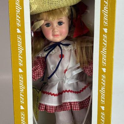  vintage EFFANBEE DAY BY DAY WEDNESDAY'S CHILD DOLL 1404 