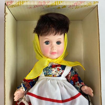  vintage EFFANBEE DAY BY DAY SATURDAY'S CHILD DOLL 1406 