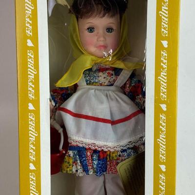  vintage EFFANBEE DAY BY DAY SATURDAY'S CHILD DOLL 1406 