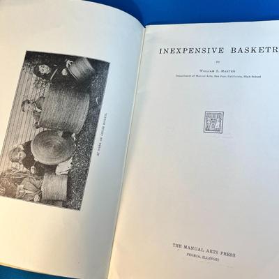 1912 â€œINEXPENSIVE BASKETRYâ€ BOOKLET by SAN JOSE HIGH MANUAL ARTS
