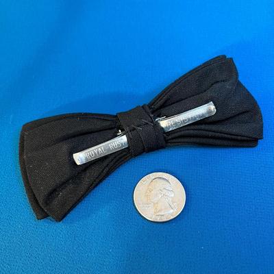 VINTAGE BLACK GABARDINE MENS CLIP-ON BOW TIE