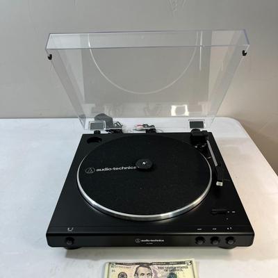 AUDIO-TECHNICA AUTO BELT DRIVE TURNTABLE