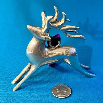 GRACEFUL HEAVY SILVER PLATE? REINDEER ORNAMENT