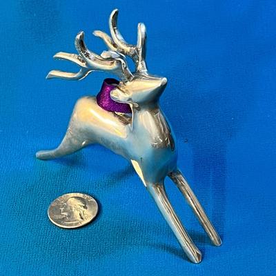 GRACEFUL HEAVY SILVER PLATE? REINDEER ORNAMENT
