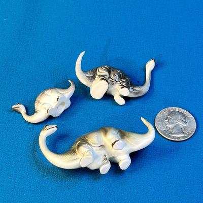 CUTE CERAMIC BRONTOSAURUS FAMILY FIGURES
