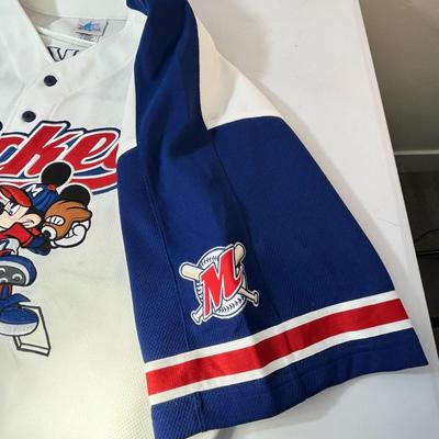 ADULT MICKEY MOUSE BASEBALL SHIRT SIZE XL 