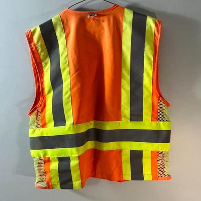 UDOT BRIGHT ORANGE, YELLOW SAFETY VEST SIZE MEDIUM