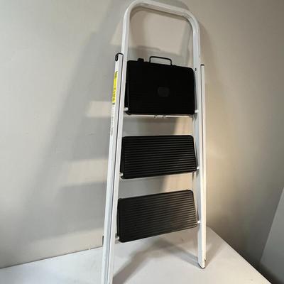 â€œSKINNY MINIâ€ FOLDING STEP LADDER
