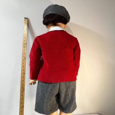 REALISTIC LITTLE BOY MANNEQUIN IN CUTE SHORTS, JACKET & CAP